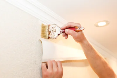 Pose de papier peint à Beugin — revêtements muraux et toiles de verre